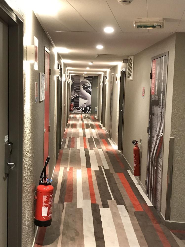 Ibis 3*