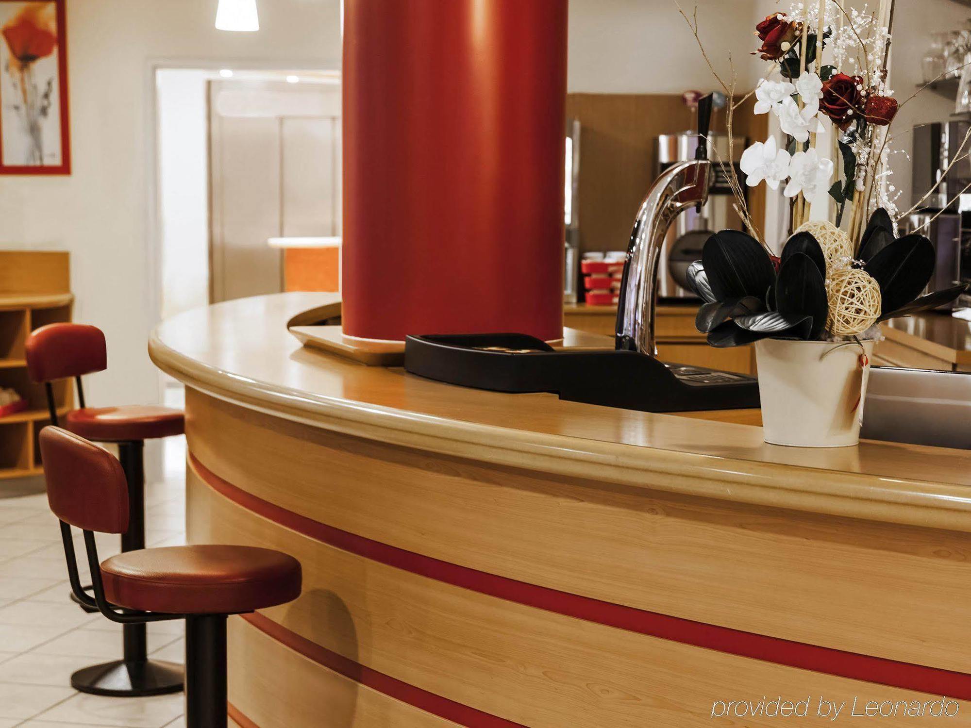 Ibis Hotel 3*