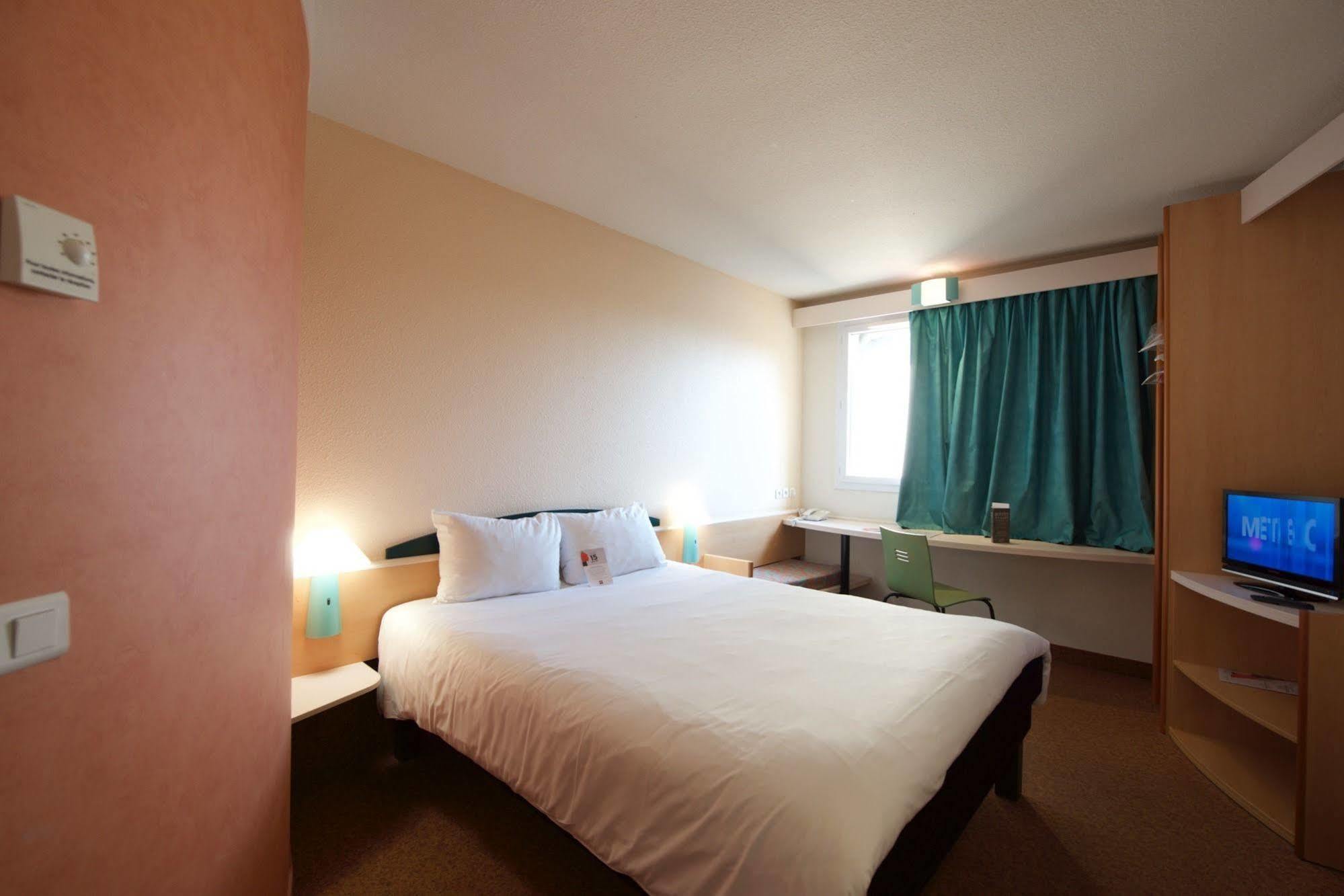 Ibis Hotel